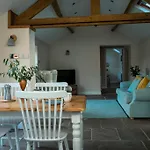 The Stables, Converted Barn Outside York