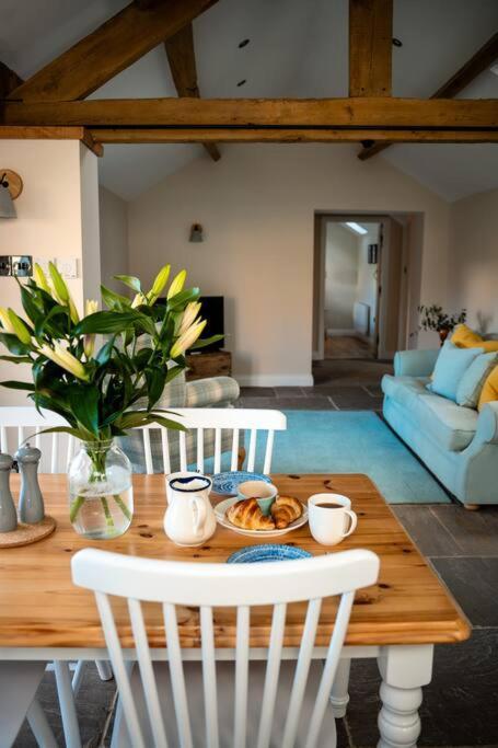 The Stables, Converted Barn Outside Сasa de vacaciones